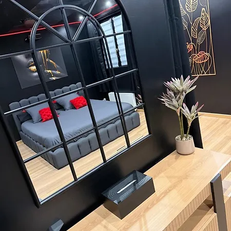 La Nuit Nocturne Apartment Bolbec